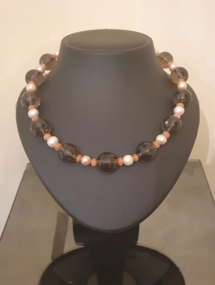 Collier quartz fumé, perles et cornaline
