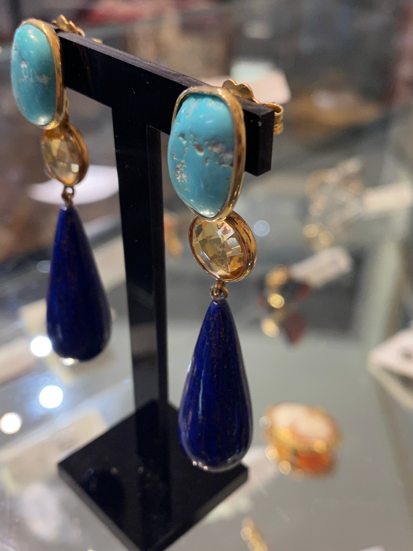Boucles d’oreilles lapis-lazuli, citrine et turquoise sur argent doré