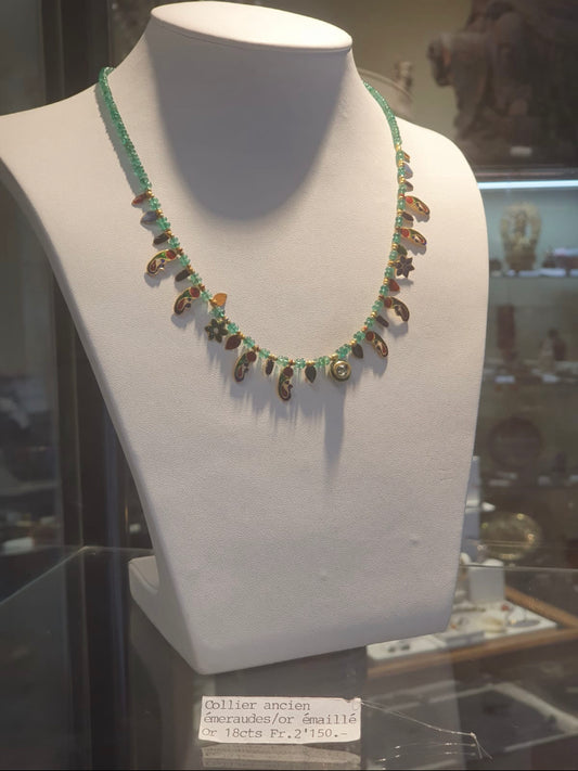 Collier ancien émeraudes, or émaillé et or 18cts