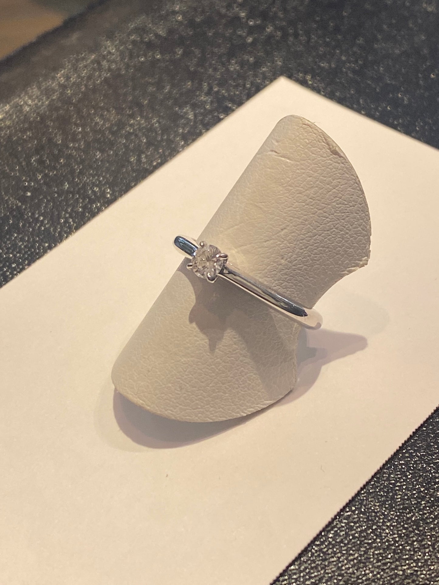 Bague diamant 0.2 carats sur or 18 carats de la marque Bucherer