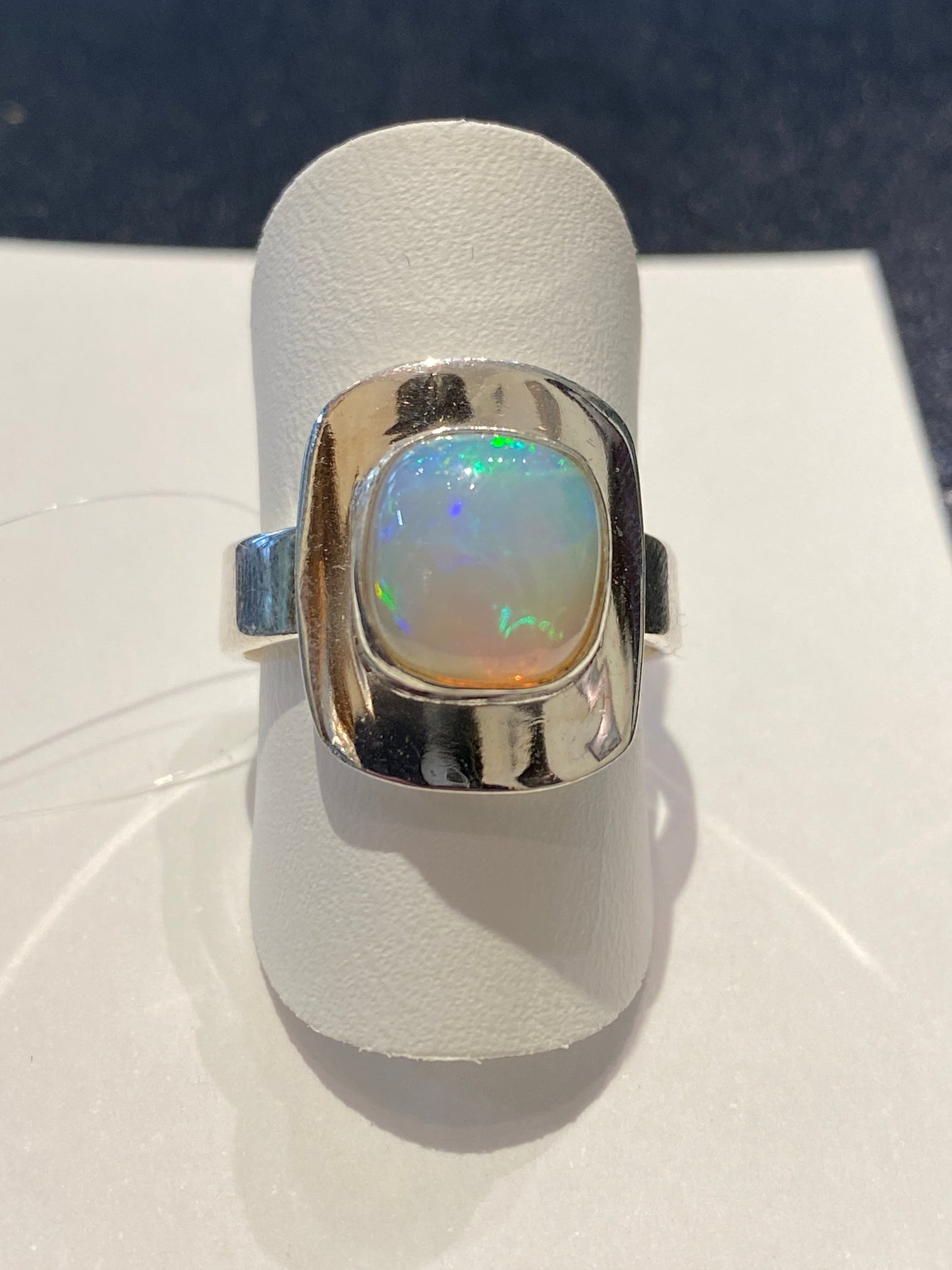 Bague opale d'ethiopie sur argent