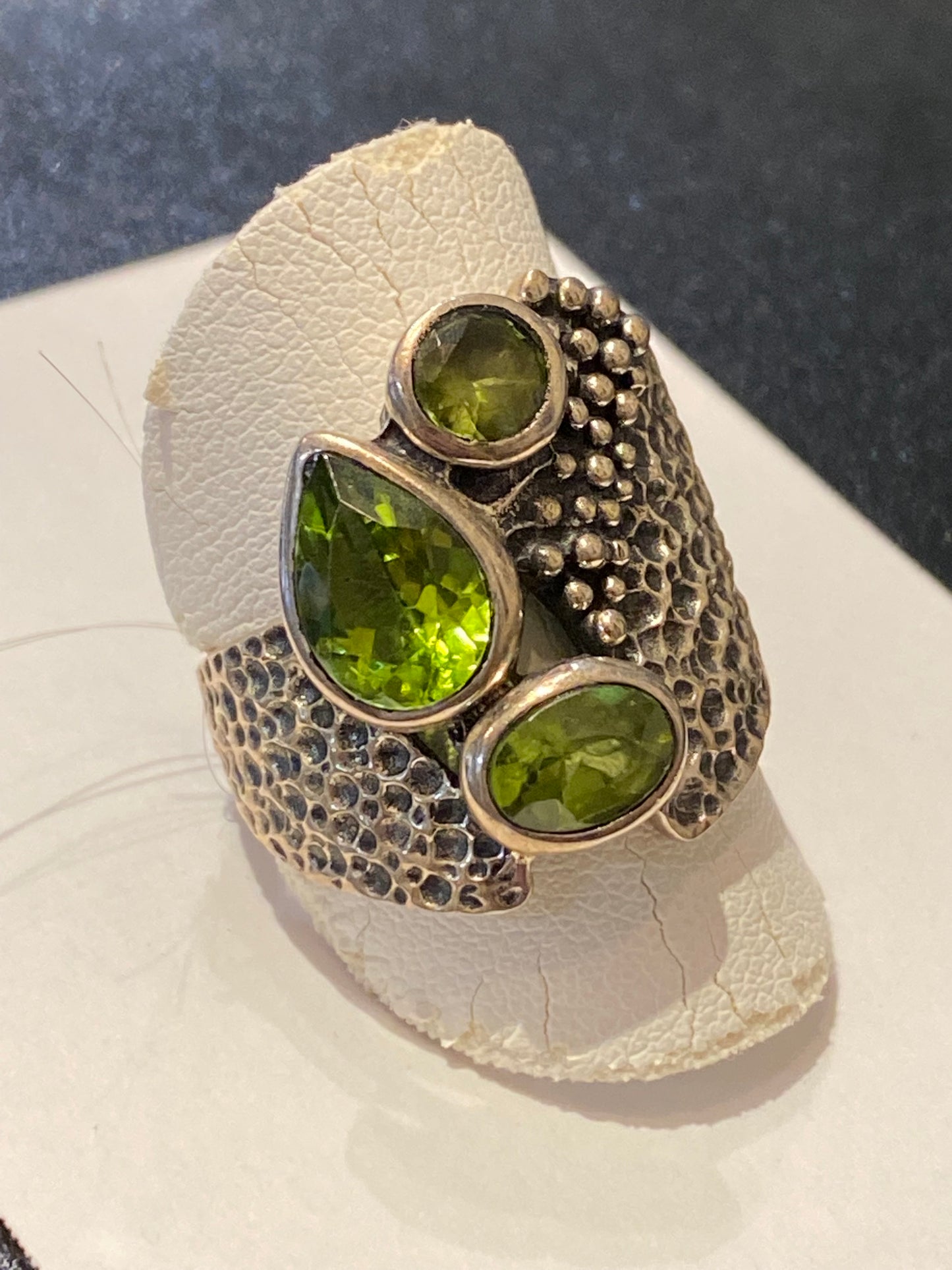 Bague péridot sur argent