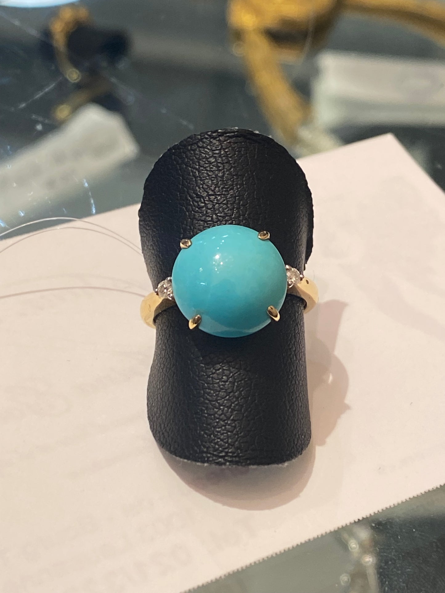 Bague turquoise cabochon or 18cts/diamants