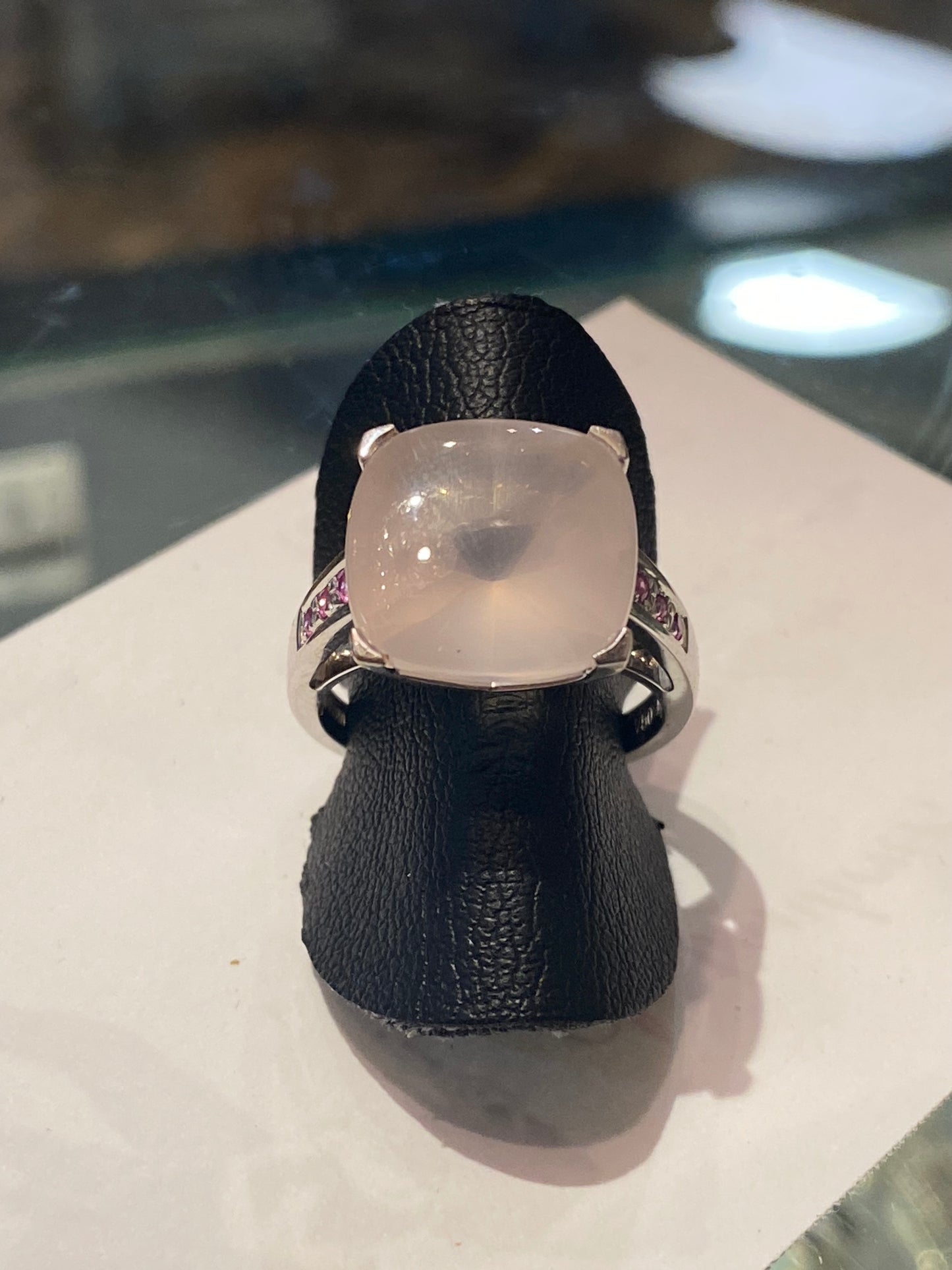 Bague mauboussin or 18cts quartz rose et rubis