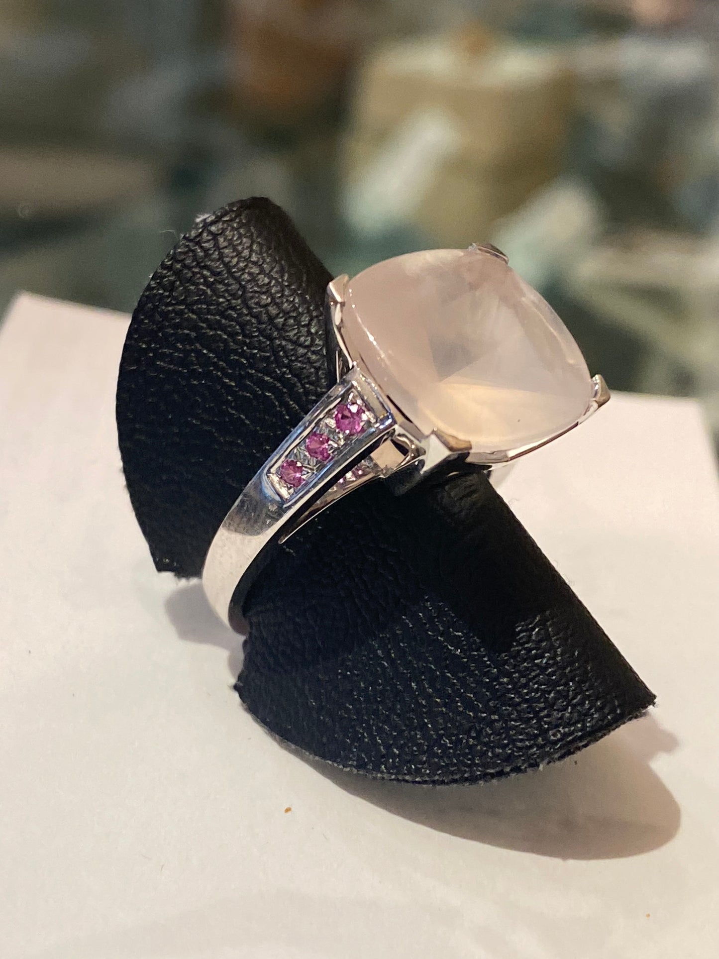 Bague mauboussin or 18cts quartz rose et rubis